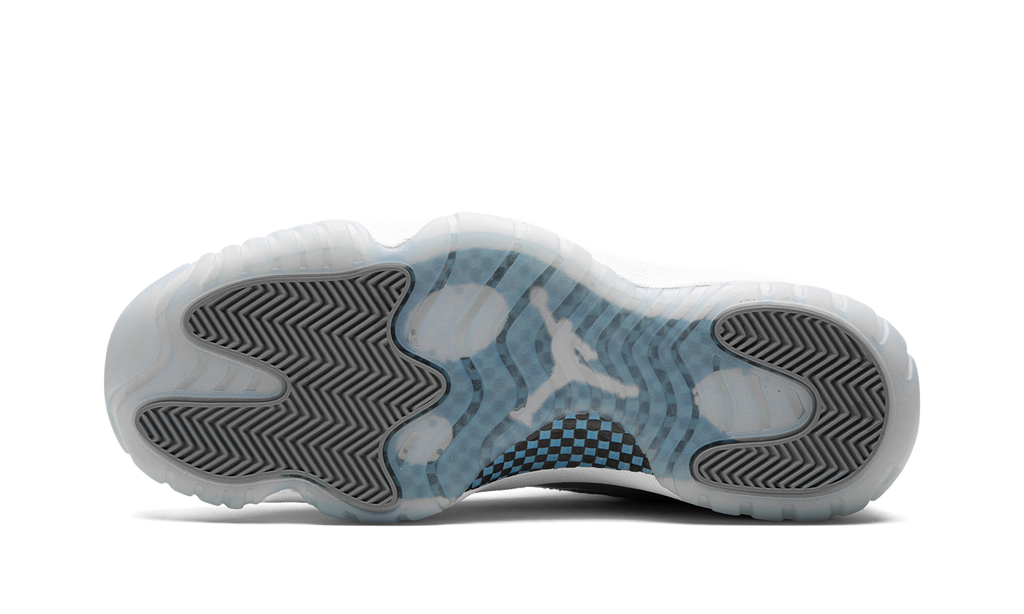 Jordan 11 Retro Low Cement Grey
